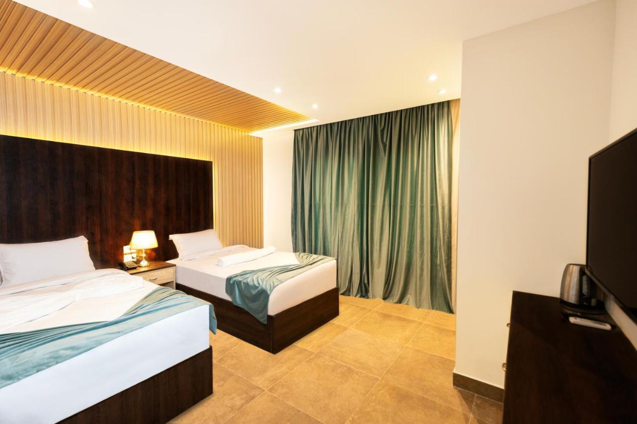 Blue Pyramids Eyes Hotel Al Kawm al Akhdar Buitenkant foto